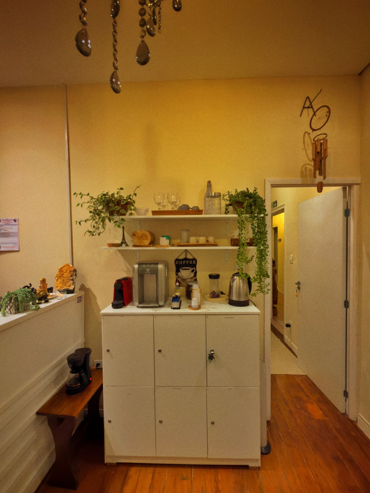 Espaço de apoio e café do Spa Homem